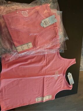 Set 10 tanks top, good reseller
bundle
